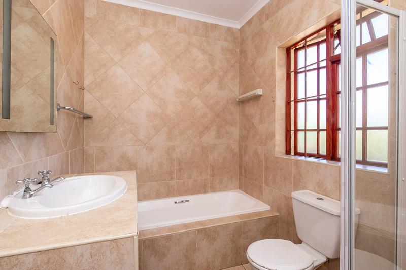 3 Bedroom Property for Sale in Bergvliet Western Cape